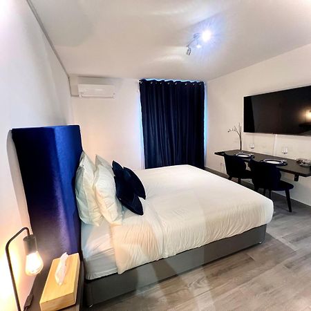 T1 - Le Paille En Queue - Neuf, Vue Jardin, 11Min Aeroport Apartment Saint-Denis Ngoại thất bức ảnh