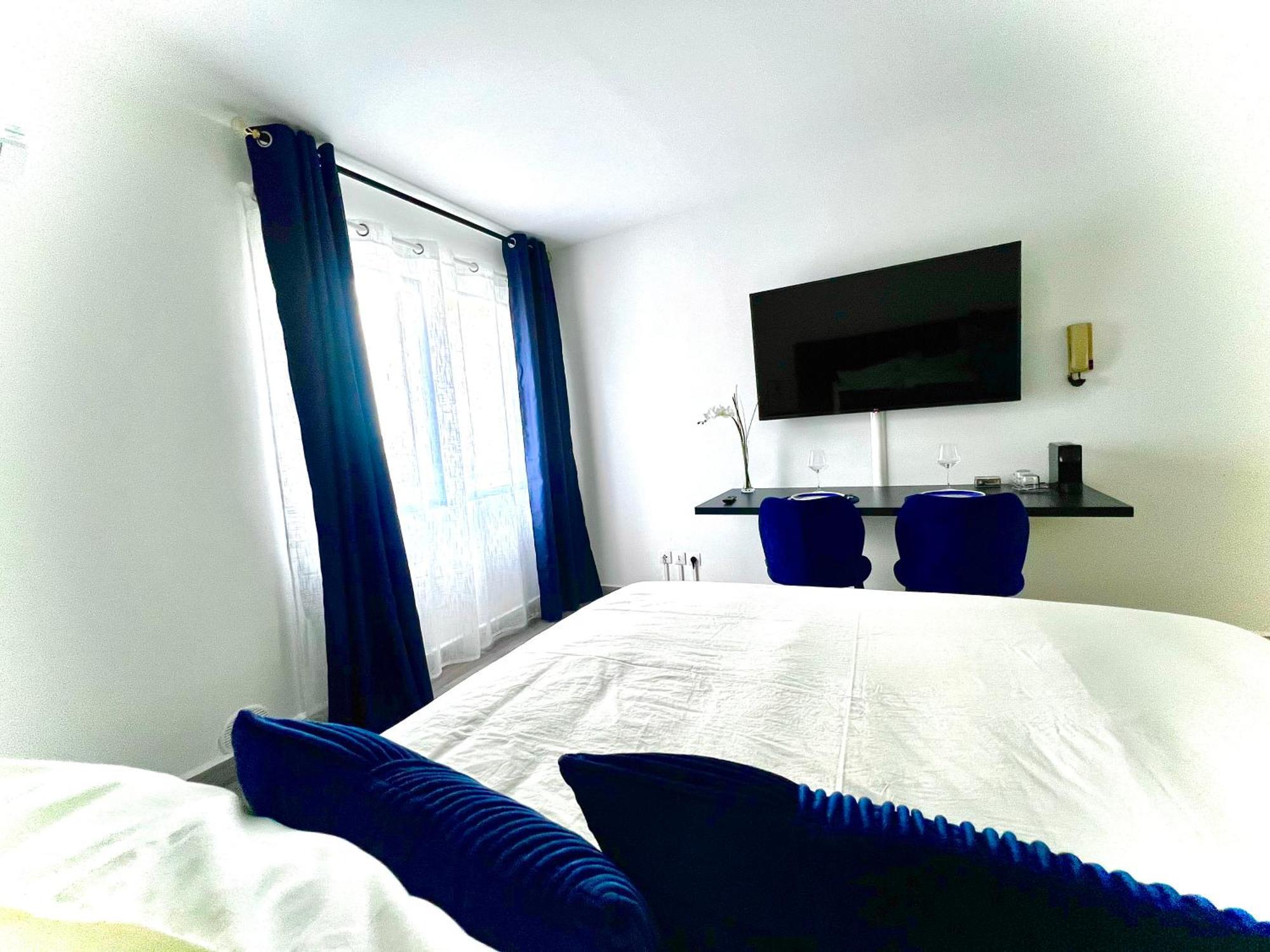 T1 - Le Paille En Queue - Neuf, Vue Jardin, 11Min Aeroport Apartment Saint-Denis Ngoại thất bức ảnh
